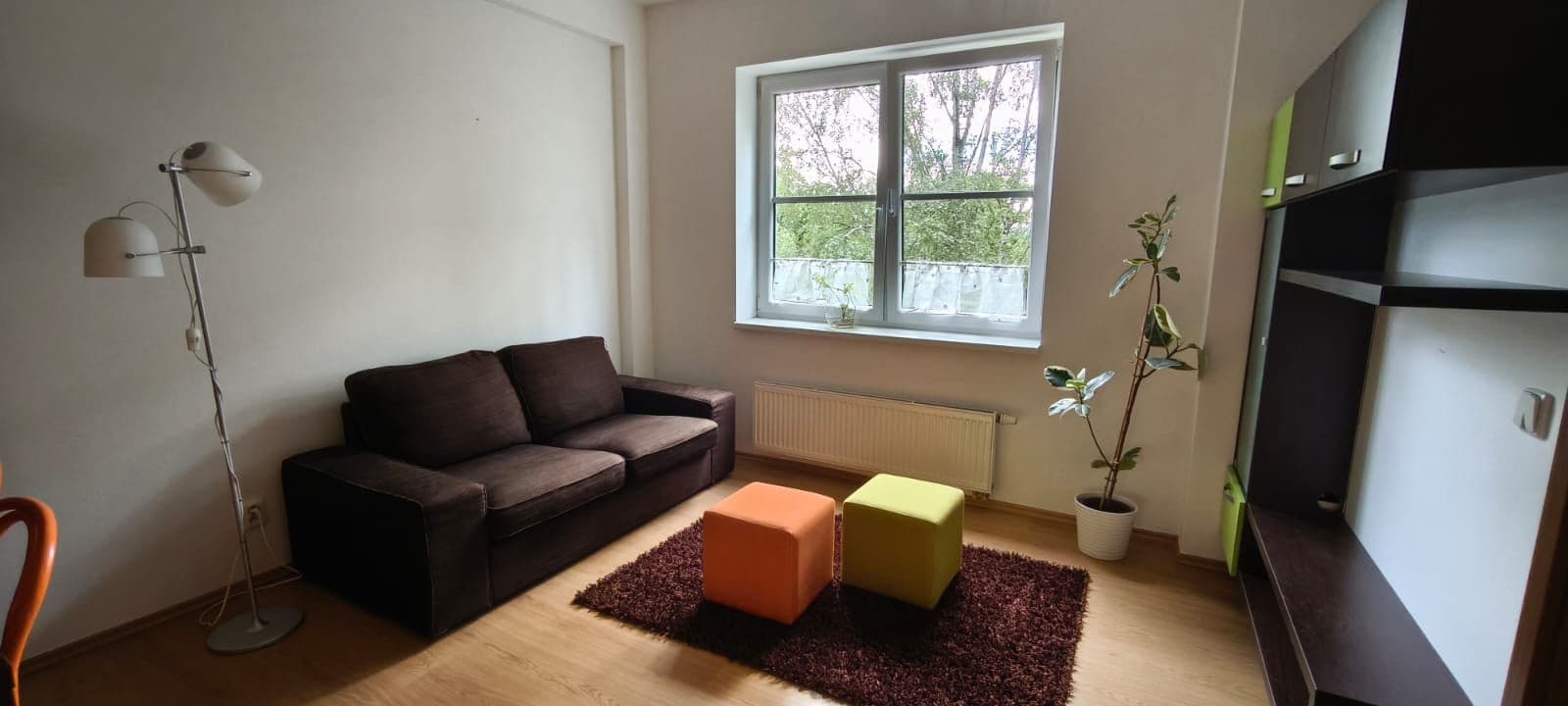 Prenájom bytu 2-izbový 39 m², Kpt. Jaroše, Tábor, Jihočeský kraj Prenájom bytu 2-izbový 39 m², Kpt. Jaroše, Tábor, Jihočeský kraj
