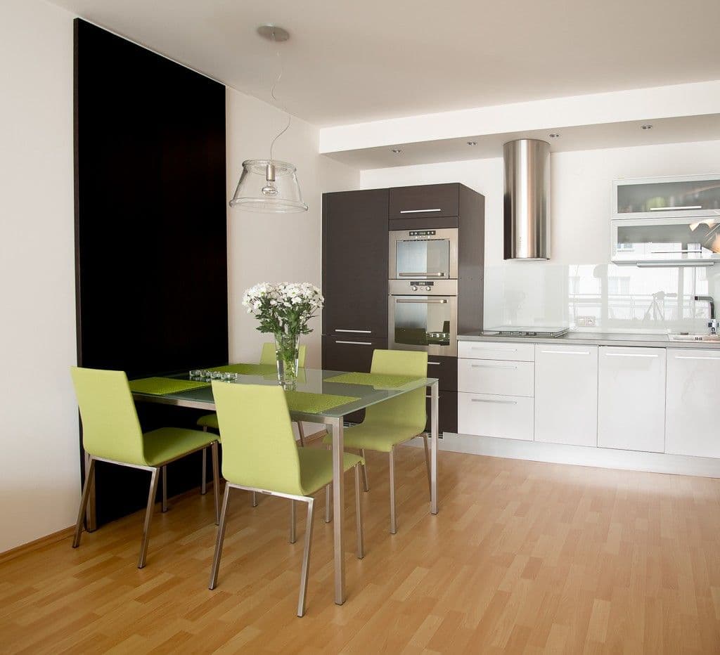 Prenájom bytu 2-izbový 60 m², Melodická, Praha, Praha Prenájom bytu 2-izbový 60 m², Melodická, Praha, Praha