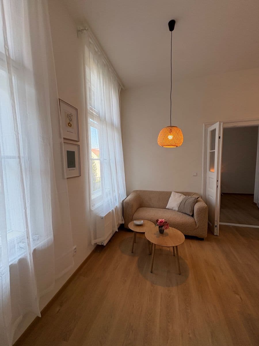 Prenájom bytu 2-izbový 42 m², Poštovní, Rakovník, Středočeský kraj Prenájom bytu 2-izbový 42 m², Poštovní, Rakovník, Středočeský kraj