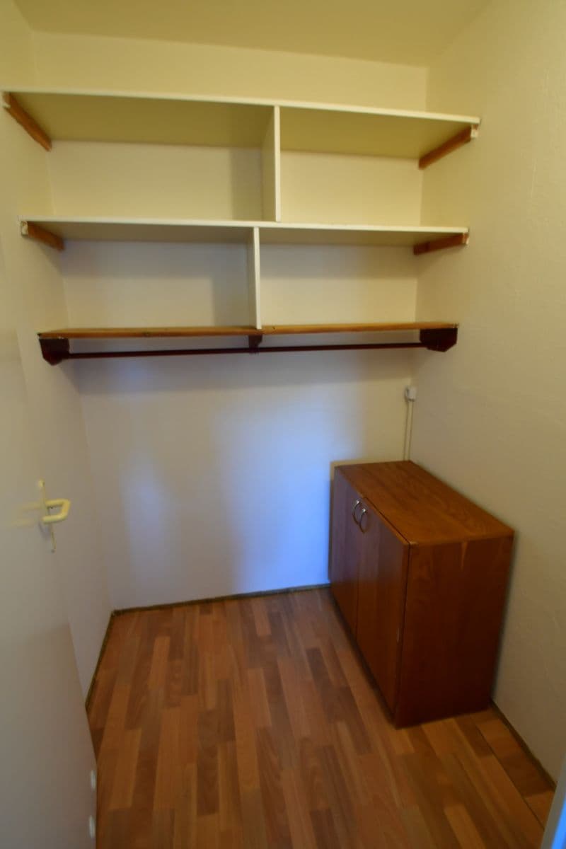 Prenájom bytu 3-izbový 75 m², Družba, Brumov-Bylnice, Zlínský kraj Prenájom bytu 3-izbový 75 m², Družba, Brumov-Bylnice, Zlínský kraj