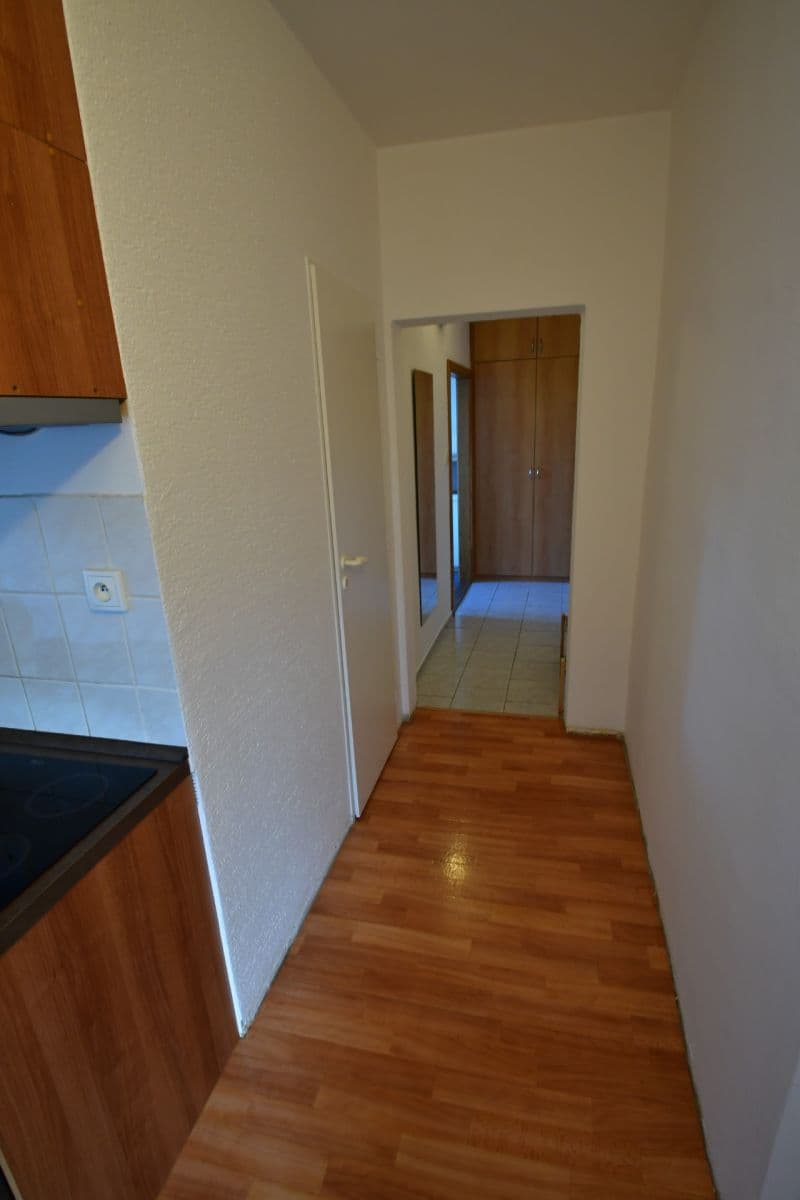 Prenájom bytu 3-izbový 75 m², Družba, Brumov-Bylnice, Zlínský kraj Prenájom bytu 3-izbový 75 m², Družba, Brumov-Bylnice, Zlínský kraj