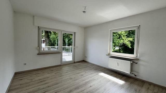 Prenájom bytu 7-izbový 185 m², Allendorf, Hesensko Prenájom bytu 7-izbový 185 m², Allendorf, Hesensko