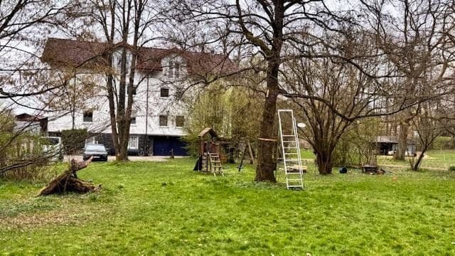 Prenájom bytu 7-izbový 185 m², Allendorf, Hesensko Prenájom bytu 7-izbový 185 m², Allendorf, Hesensko