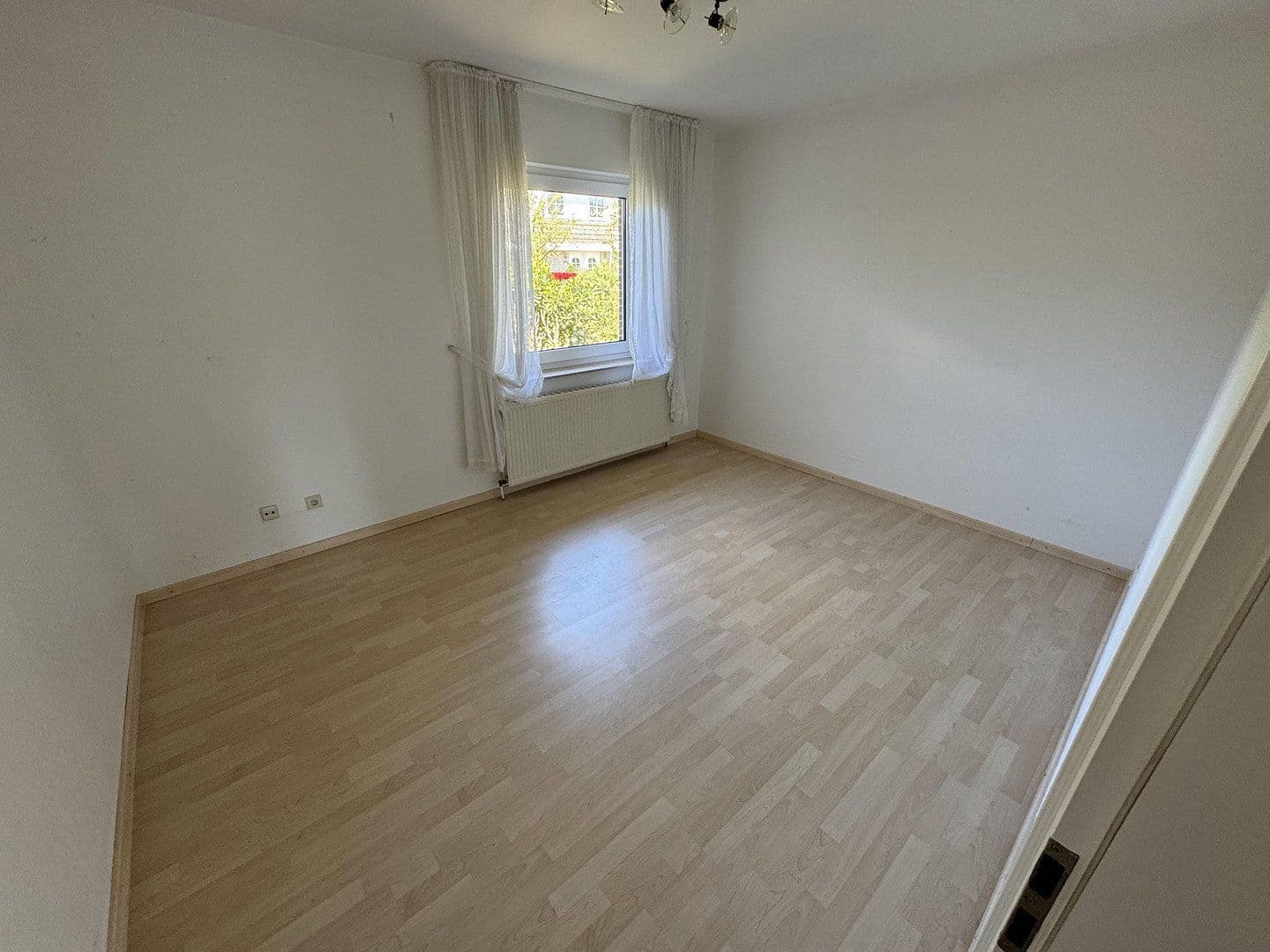 Predaj domu 135 m², pozemek 778 m², Burgwedel, Dolné Sasko Predaj domu 135 m², pozemek 778 m², Burgwedel, Dolné Sasko