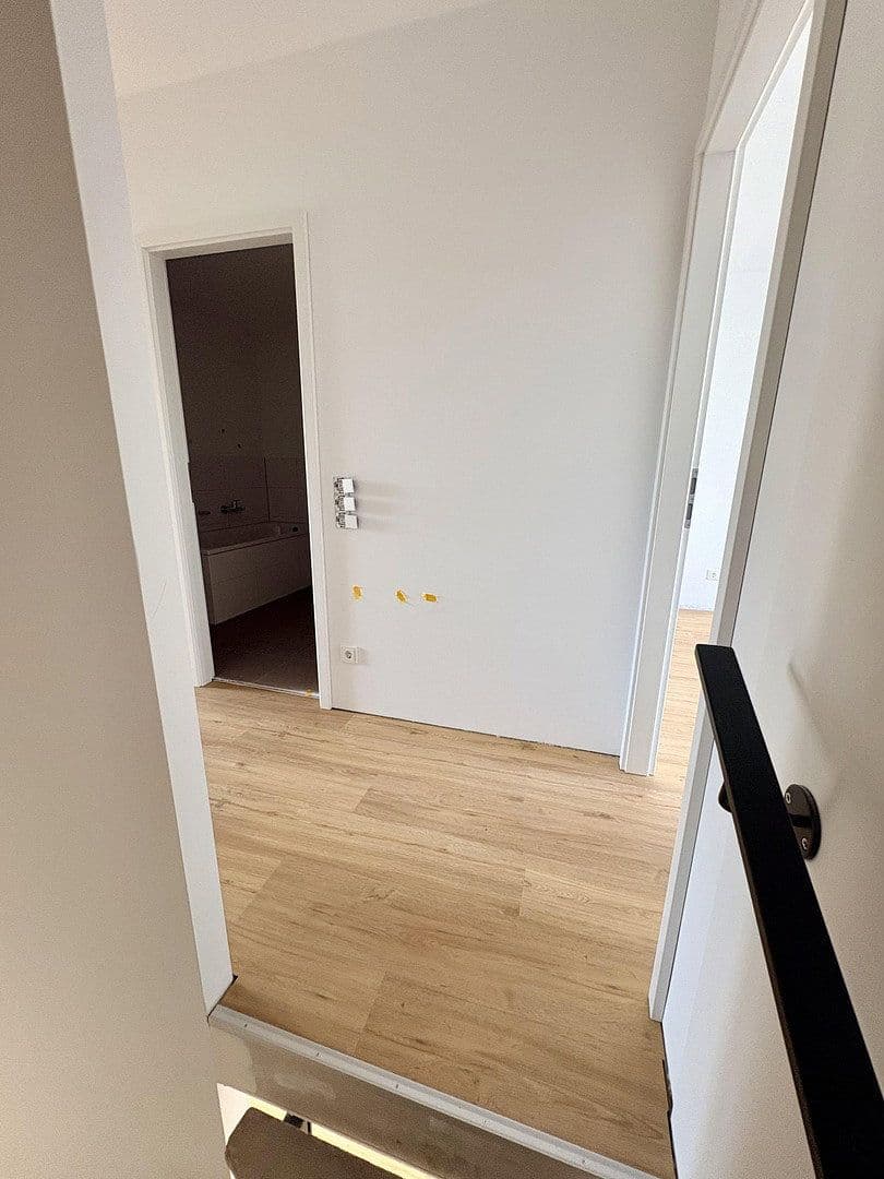 Prenájom domu 145 m², pozemek 115 m², Lilienstrasse 29., Stein, Bavorsko Prenájom domu 145 m², pozemek 115 m², Lilienstrasse 29., Stein, Bavorsko