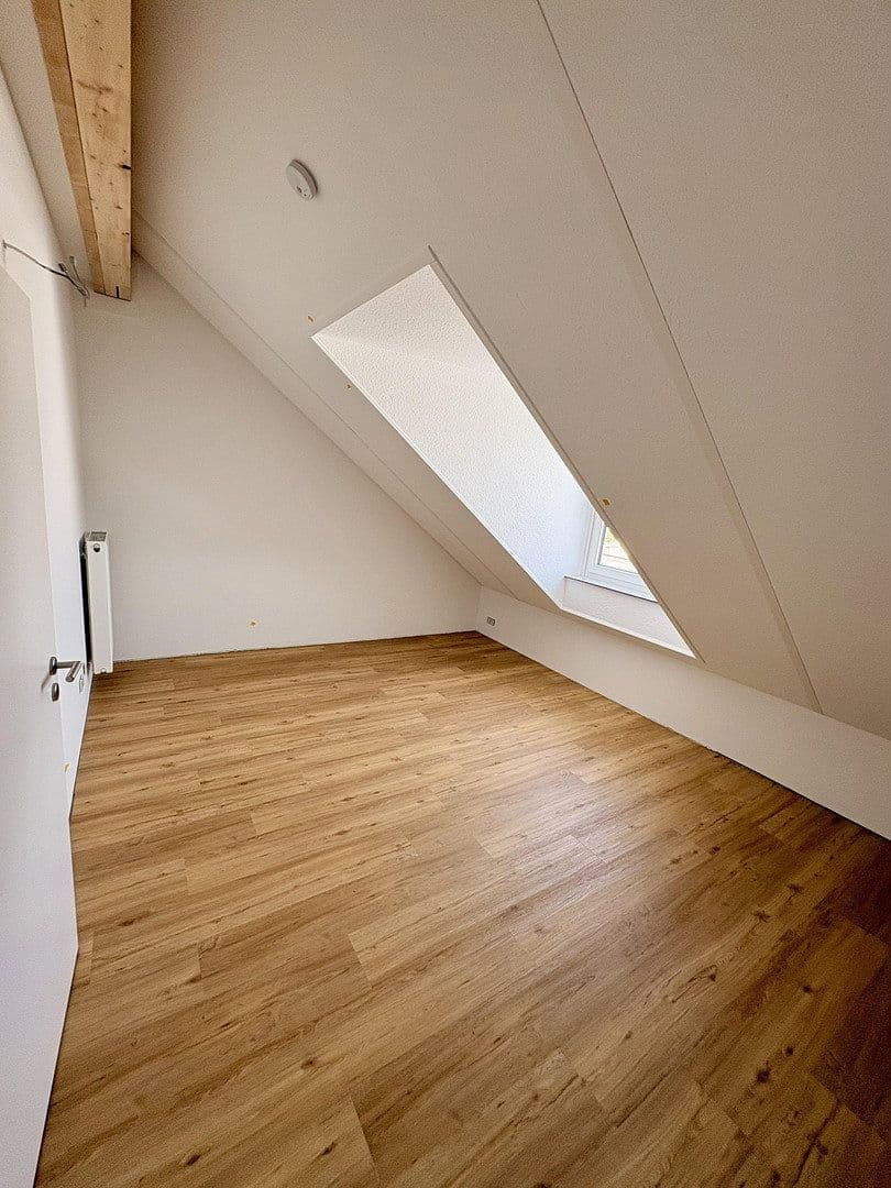 Prenájom domu 145 m², pozemek 115 m², Lilienstrasse 29., Stein, Bavorsko Prenájom domu 145 m², pozemek 115 m², Lilienstrasse 29., Stein, Bavorsko