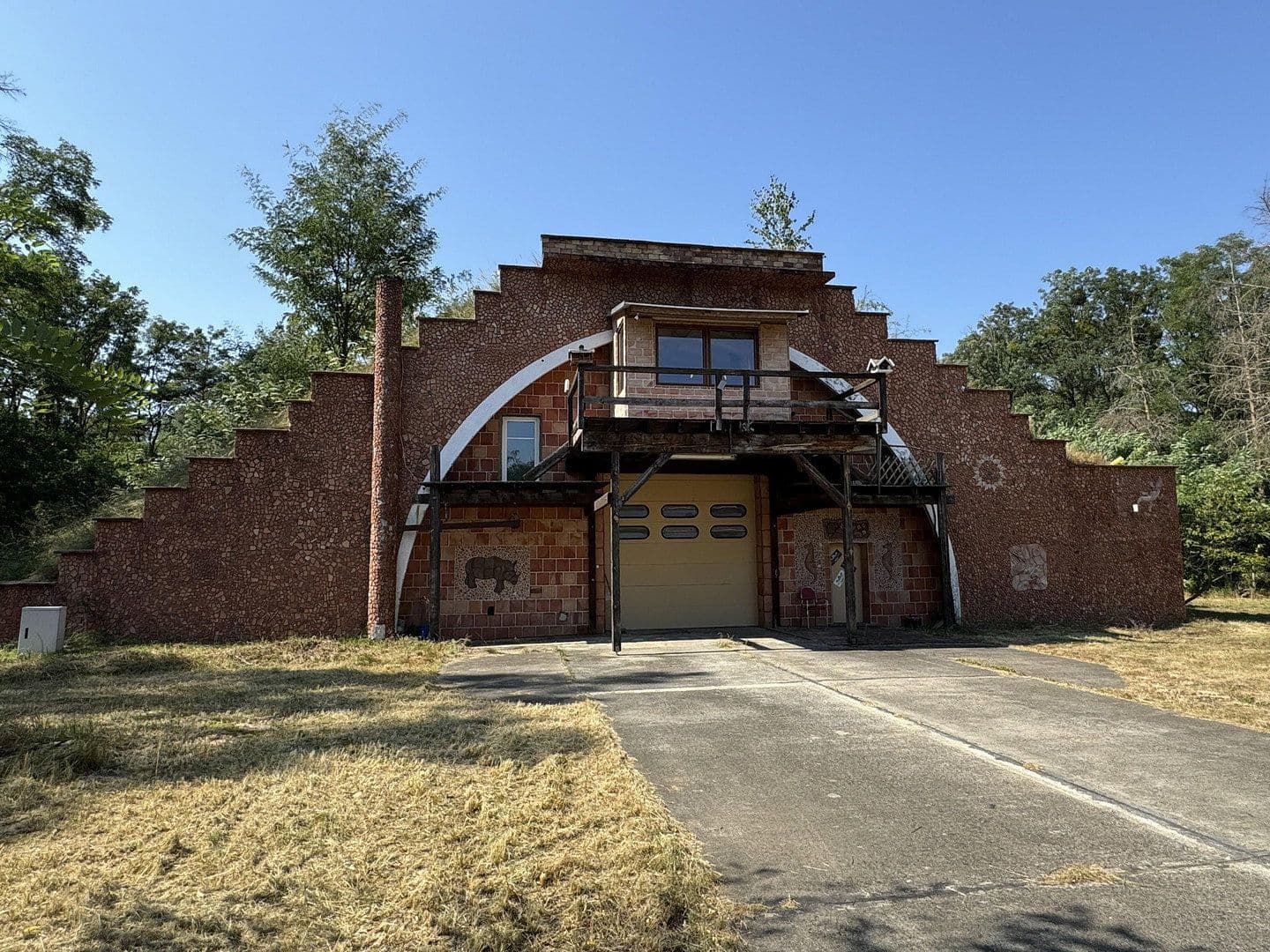 Predaj nebytového priestoru 5.404 m², Zur Alten Landebahn 8, Neuhardenberg, Brandenbursko Predaj nebytového priestoru 5.404 m², Zur Alten Landebahn 8, Neuhardenberg, Brandenbursko