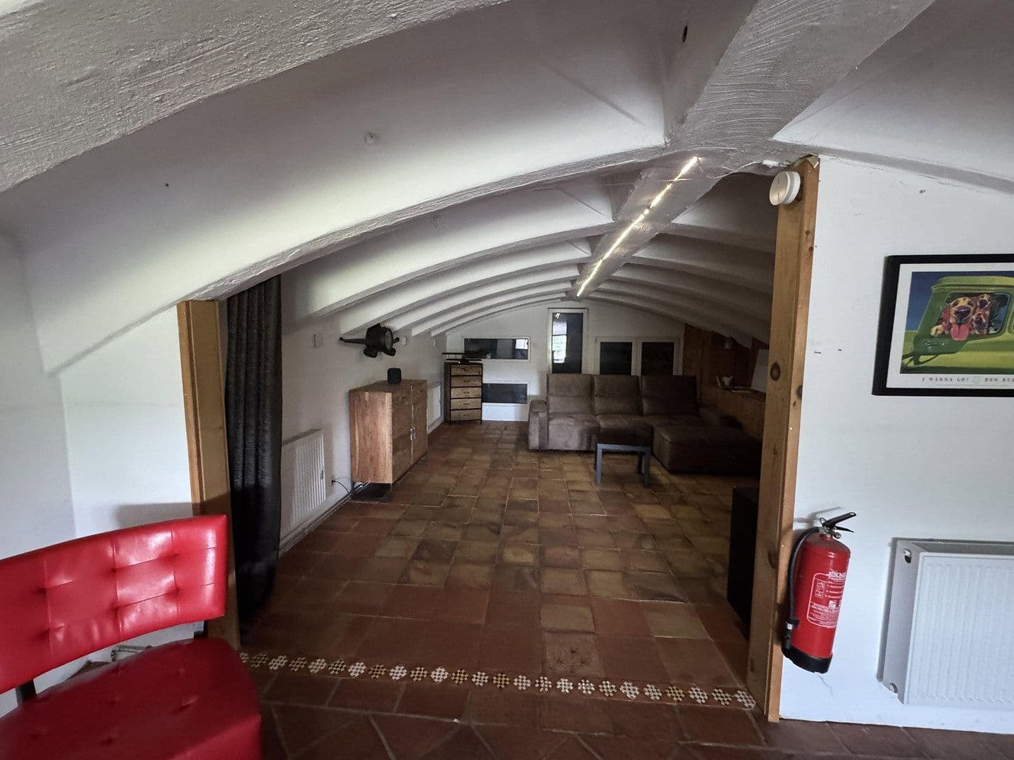 Predaj nebytového priestoru 5.404 m², Zur Alten Landebahn 8, Neuhardenberg, Brandenbursko Predaj nebytového priestoru 5.404 m², Zur Alten Landebahn 8, Neuhardenberg, Brandenbursko