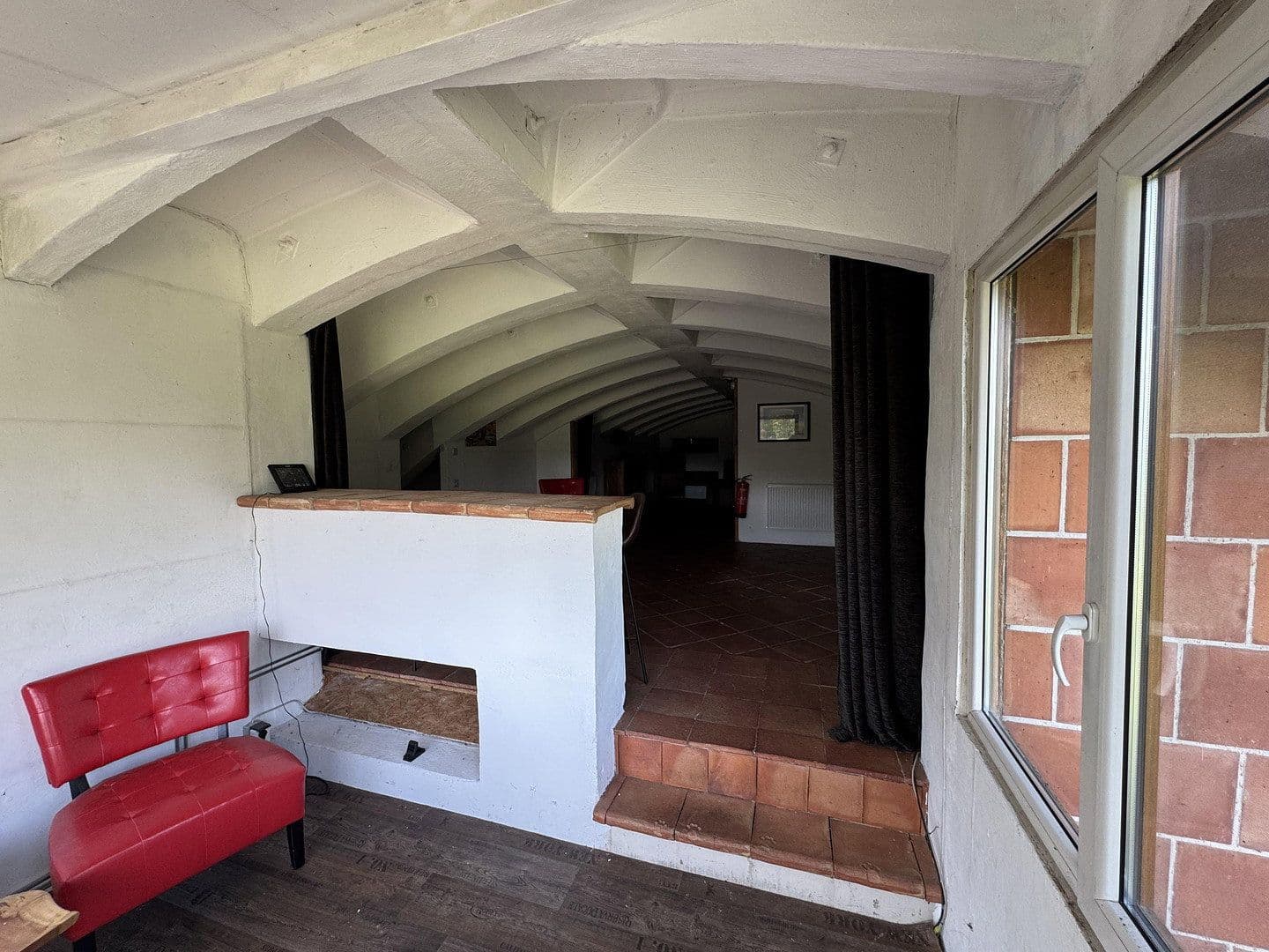 Predaj nebytového priestoru 5.404 m², Zur Alten Landebahn 8, Neuhardenberg, Brandenbursko Predaj nebytového priestoru 5.404 m², Zur Alten Landebahn 8, Neuhardenberg, Brandenbursko