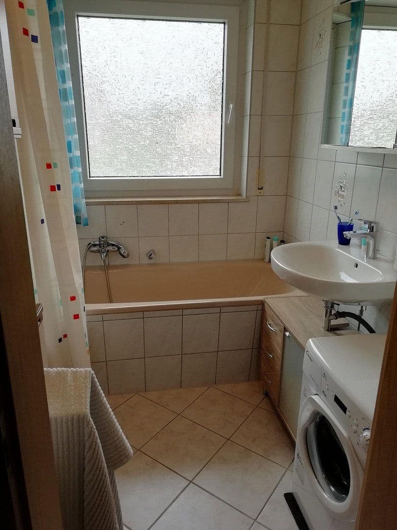 Predaj bytu 3-izbový 72 m², Reutlingen, Bádensko-Wurttembersko Predaj bytu 3-izbový 72 m², Reutlingen, Bádensko-Wurttembersko