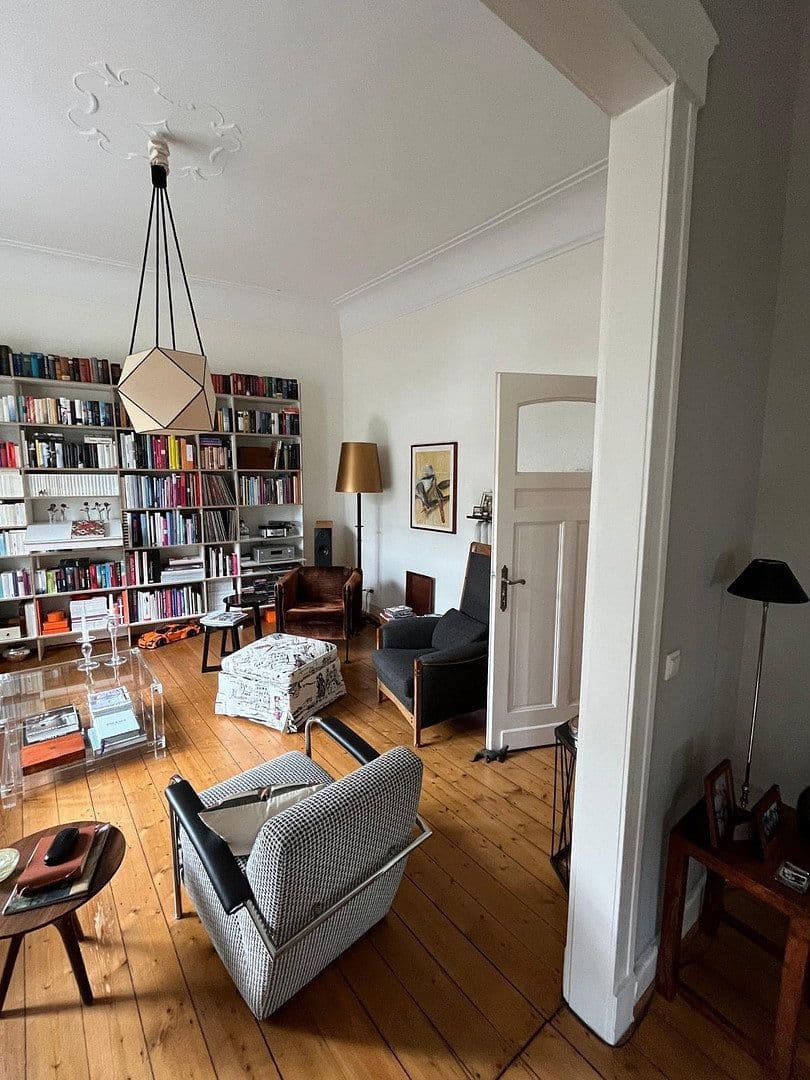 Prenájom bytu 4-izbový 115 m², Ludenberger Straße 11, düsseldorf, Severné Porýnie - Westfálsko Prenájom bytu 4-izbový 115 m², Ludenberger Straße 11, düsseldorf, Severné Porýnie - Westfálsko