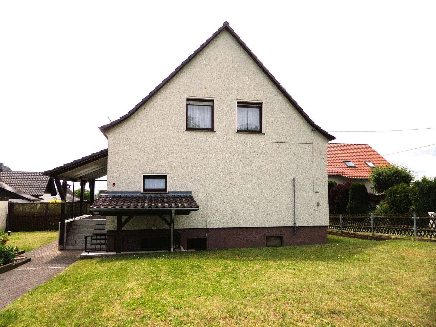 Predaj domu 131 m², pozemok 570 m², Lauchhammer, Brandenbursko Predaj domu 131 m², pozemok 570 m², Lauchhammer, Brandenbursko