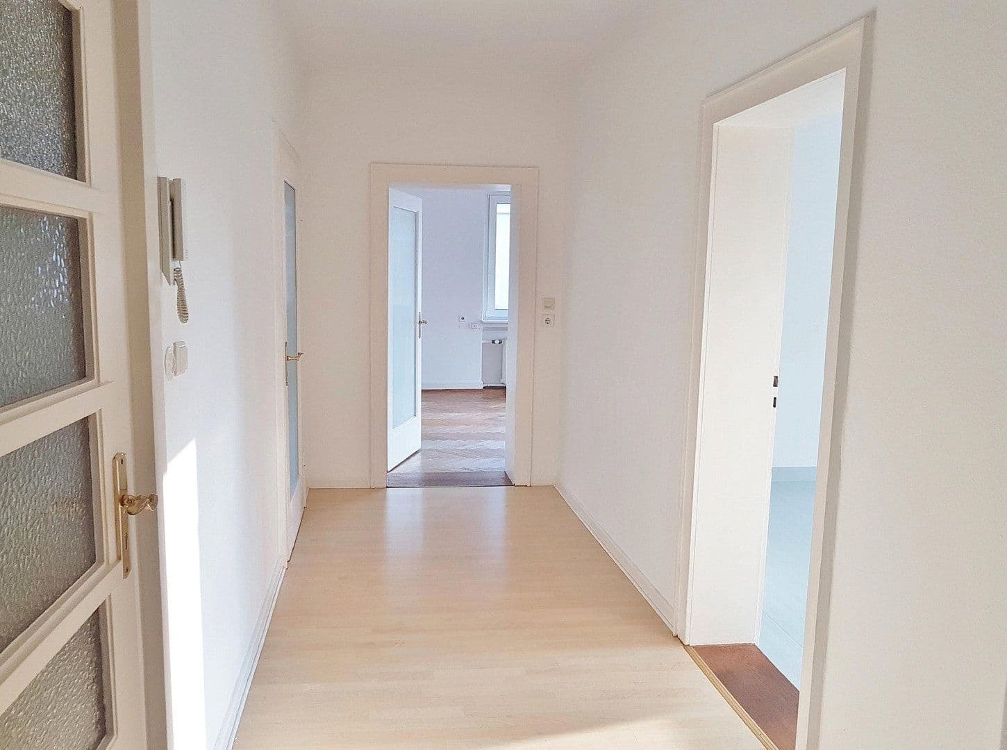 Prenájom bytu 5-izbový 147 m², Hildesheim, Dolné Sasko Prenájom bytu 5-izbový 147 m², Hildesheim, Dolné Sasko