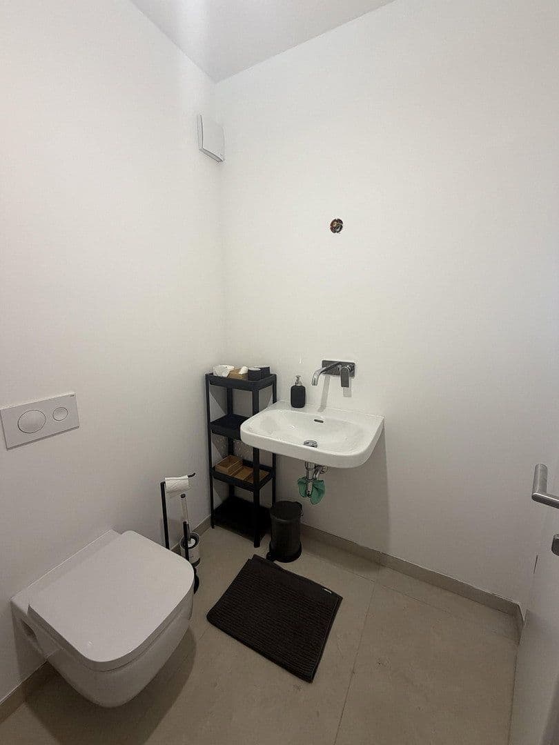 Prenájom bytu 3-izbový 118 m², Viktoriastr 43, Bochum, Severné Porýnie - Westfálsko Prenájom bytu 3-izbový 118 m², Viktoriastr 43, Bochum, Severné Porýnie - Westfálsko