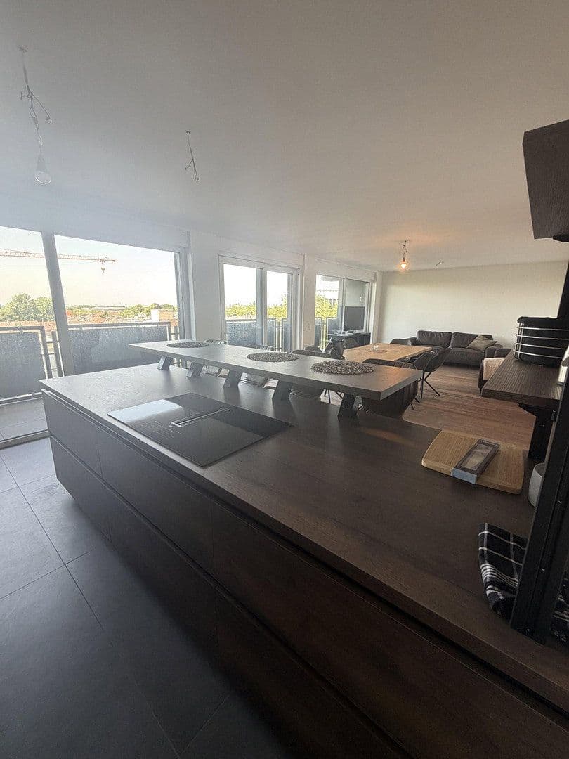 Prenájom bytu 3-izbový 118 m², Viktoriastr 43, Bochum, Severné Porýnie - Westfálsko Prenájom bytu 3-izbový 118 m², Viktoriastr 43, Bochum, Severné Porýnie - Westfálsko