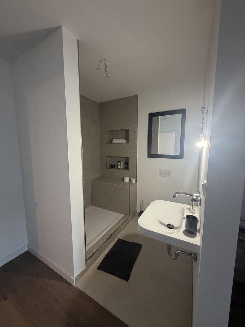 Prenájom bytu 3-izbový 118 m², Viktoriastr 43, Bochum, Severné Porýnie - Westfálsko Prenájom bytu 3-izbový 118 m², Viktoriastr 43, Bochum, Severné Porýnie - Westfálsko