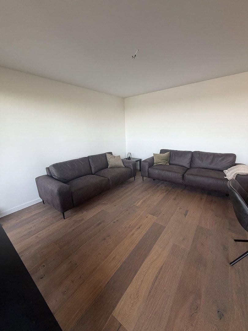 Prenájom bytu 3-izbový 118 m², Viktoriastr 43, Bochum, Severné Porýnie - Westfálsko Prenájom bytu 3-izbový 118 m², Viktoriastr 43, Bochum, Severné Porýnie - Westfálsko