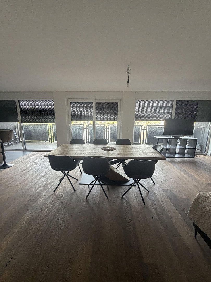 Prenájom bytu 3-izbový 118 m², Viktoriastr 43, Bochum, Severné Porýnie - Westfálsko Prenájom bytu 3-izbový 118 m², Viktoriastr 43, Bochum, Severné Porýnie - Westfálsko