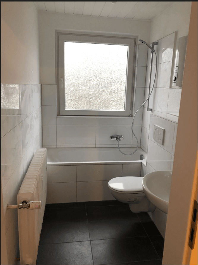 Prenájom bytu 3-izbový 60 m², Schloßstr. 317, Essen, Severné Porýnie - Westfálsko Prenájom bytu 3-izbový 60 m², Schloßstr. 317, Essen, Severné Porýnie - Westfálsko
