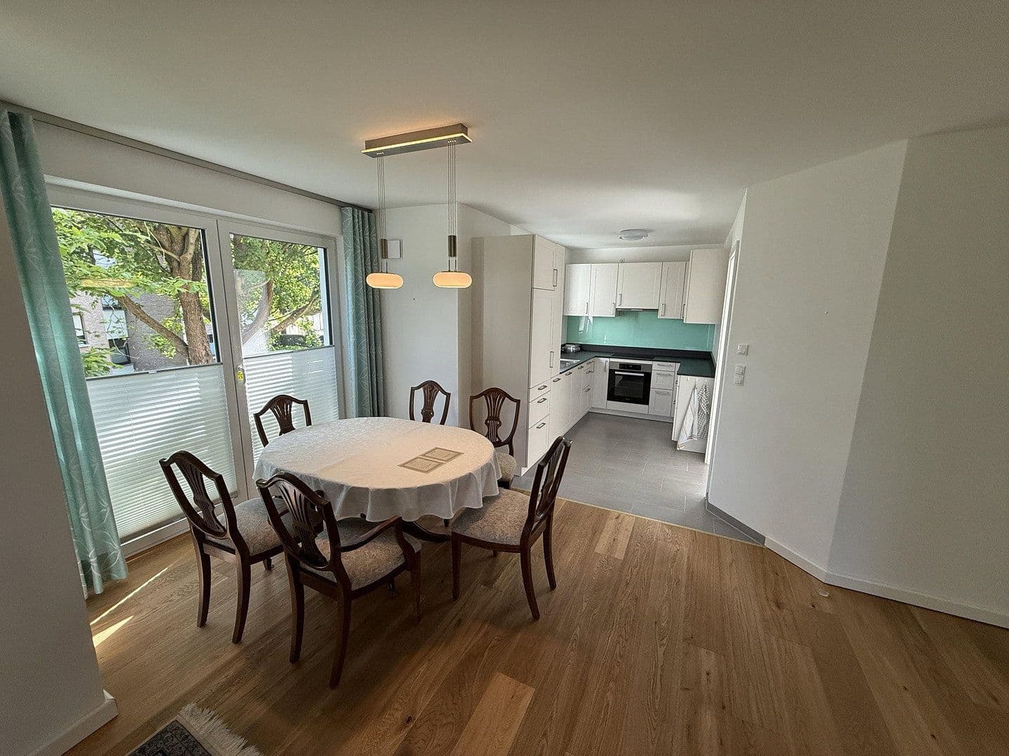 Predaj bytu 3-izbový 124 m², Oldenburg (Oldenburg), Dolné Sasko Predaj bytu 3-izbový 124 m², Oldenburg (Oldenburg), Dolné Sasko