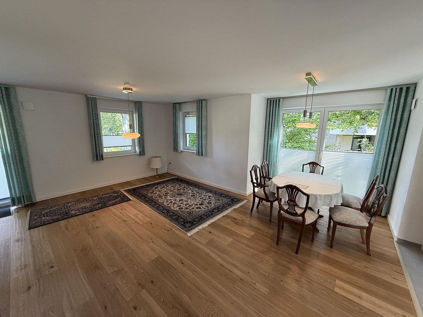 Predaj bytu 3-izbový 124 m², Oldenburg (Oldenburg), Dolné Sasko Predaj bytu 3-izbový 124 m², Oldenburg (Oldenburg), Dolné Sasko
