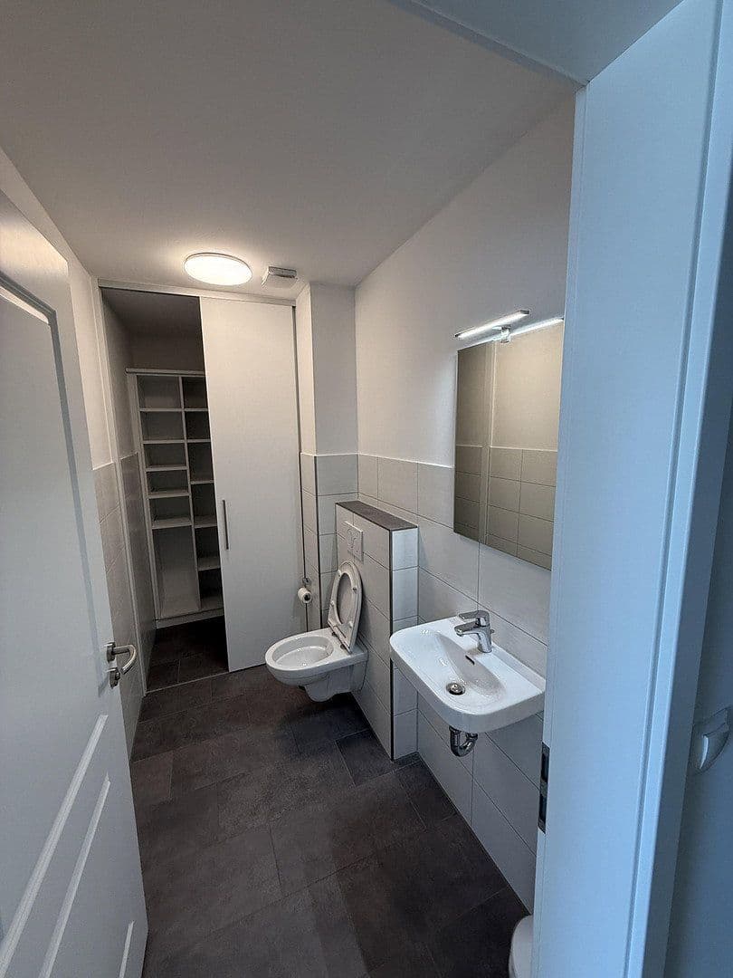 Predaj bytu 3-izbový 124 m², Oldenburg (Oldenburg), Dolné Sasko Predaj bytu 3-izbový 124 m², Oldenburg (Oldenburg), Dolné Sasko