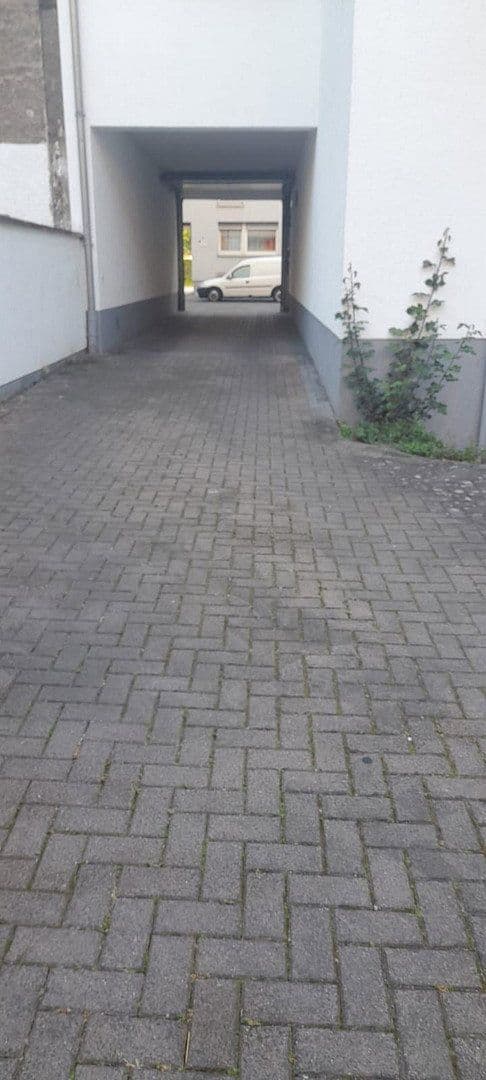 Prenájom bytu 3-izbový 82 m², Offenbach am Main, Hesensko Prenájom bytu 3-izbový 82 m², Offenbach am Main, Hesensko