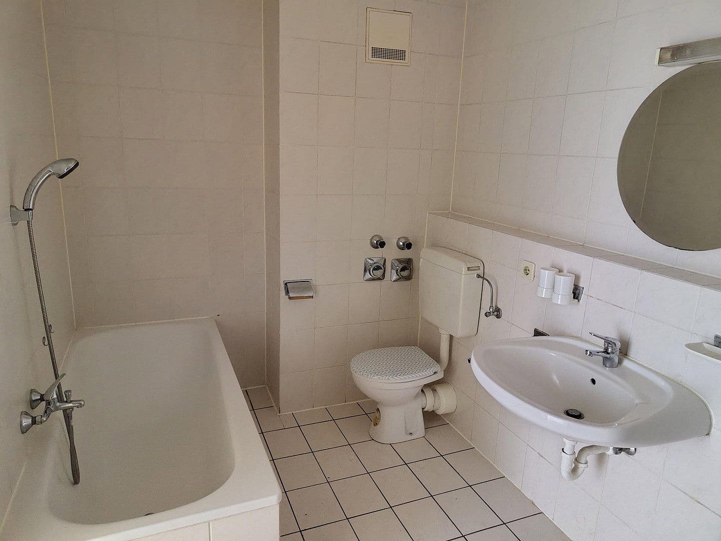 Prenájom bytu 3-izbový 82 m², Offenbach am Main, Hesensko Prenájom bytu 3-izbový 82 m², Offenbach am Main, Hesensko