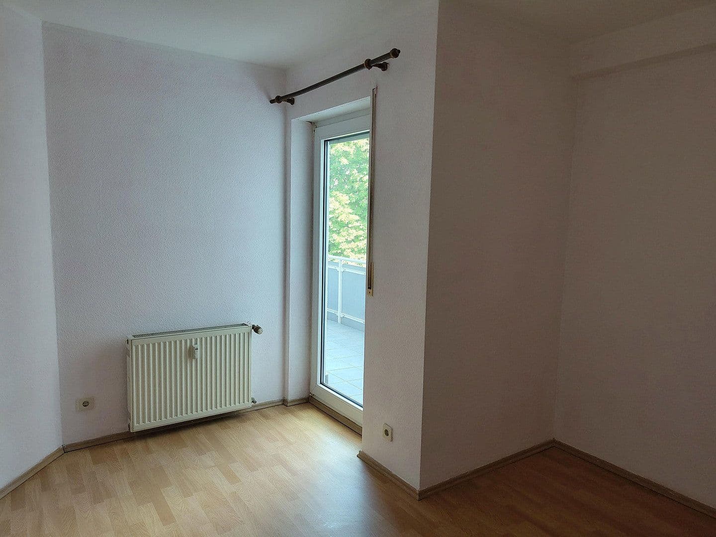 Prenájom bytu 3-izbový 82 m², Offenbach am Main, Hesensko Prenájom bytu 3-izbový 82 m², Offenbach am Main, Hesensko