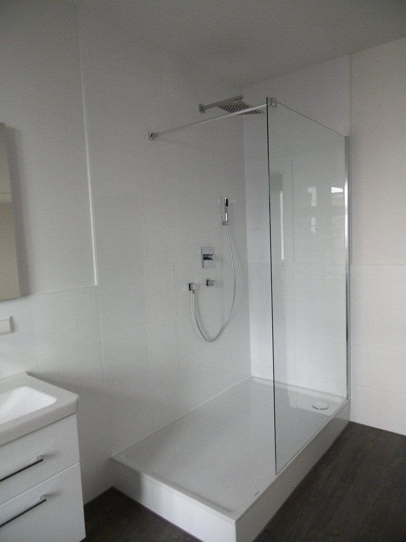 Prenájom bytu 2-izbový 95 m², Innere Plauensche Str.21, Zwickau, Sasko Prenájom bytu 2-izbový 95 m², Innere Plauensche Str.21, Zwickau, Sasko