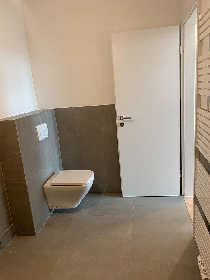 Prenájom bytu 3-izbový 89 m², Feldbergstr. 16, Heusenstamm, Hesensko Prenájom bytu 3-izbový 89 m², Feldbergstr. 16, Heusenstamm, Hesensko