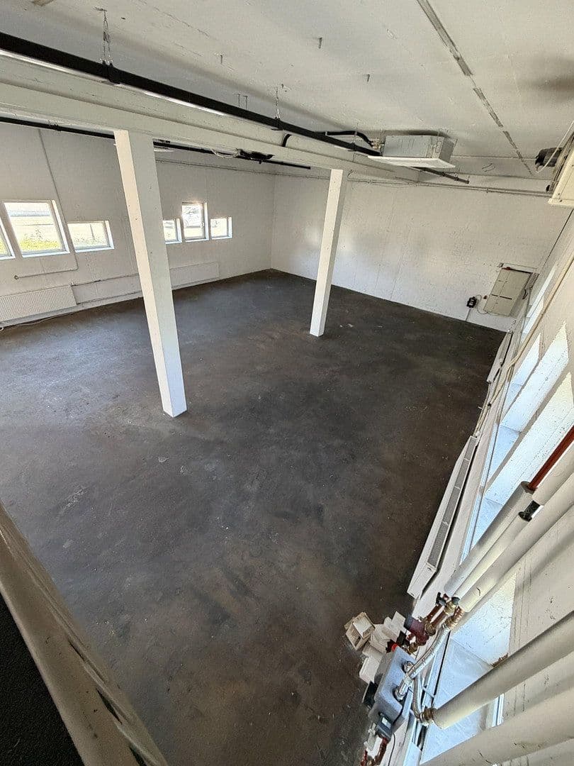 Prenájom nebytového priestoru 400 m², Esslingerstr.18, Altbach, Bádensko-Wurttembersko Prenájom nebytového priestoru 400 m², Esslingerstr.18, Altbach, Bádensko-Wurttembersko