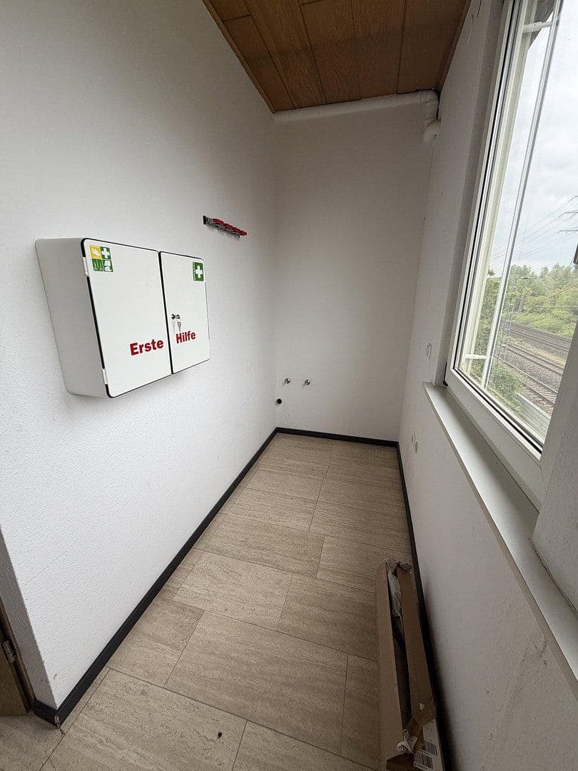 Prenájom nebytového priestoru 400 m², Esslingerstr.18, Altbach, Bádensko-Wurttembersko Prenájom nebytového priestoru 400 m², Esslingerstr.18, Altbach, Bádensko-Wurttembersko