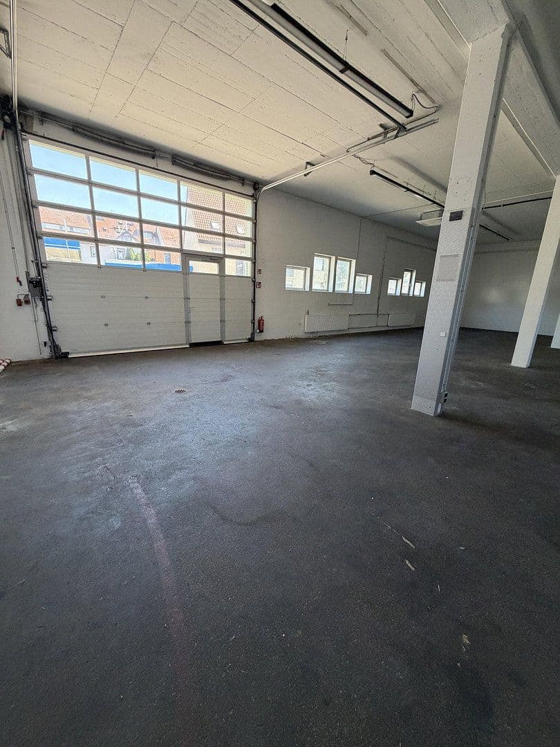 Prenájom nebytového priestoru 400 m², Esslingerstr.18, Altbach, Bádensko-Wurttembersko Prenájom nebytového priestoru 400 m², Esslingerstr.18, Altbach, Bádensko-Wurttembersko