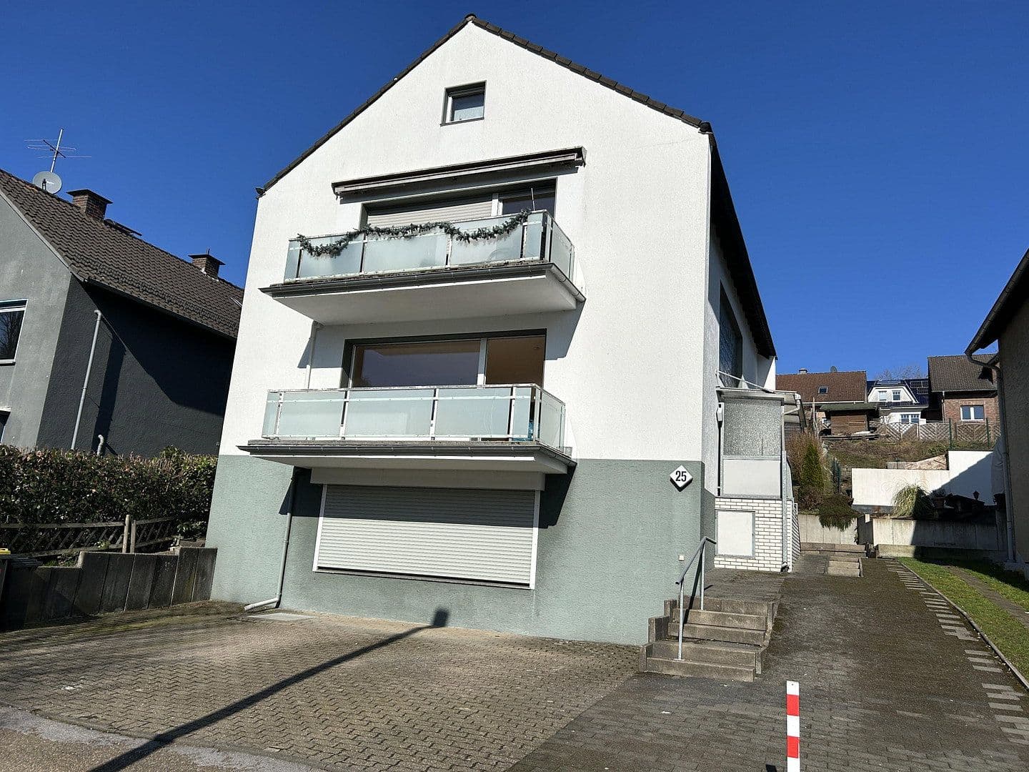 Prenájom bytu 3-izbový 82 m², Agnesstraße 25, Solingen, Severné Porýnie - Westfálsko Prenájom bytu 3-izbový 82 m², Agnesstraße 25, Solingen, Severné Porýnie - Westfálsko