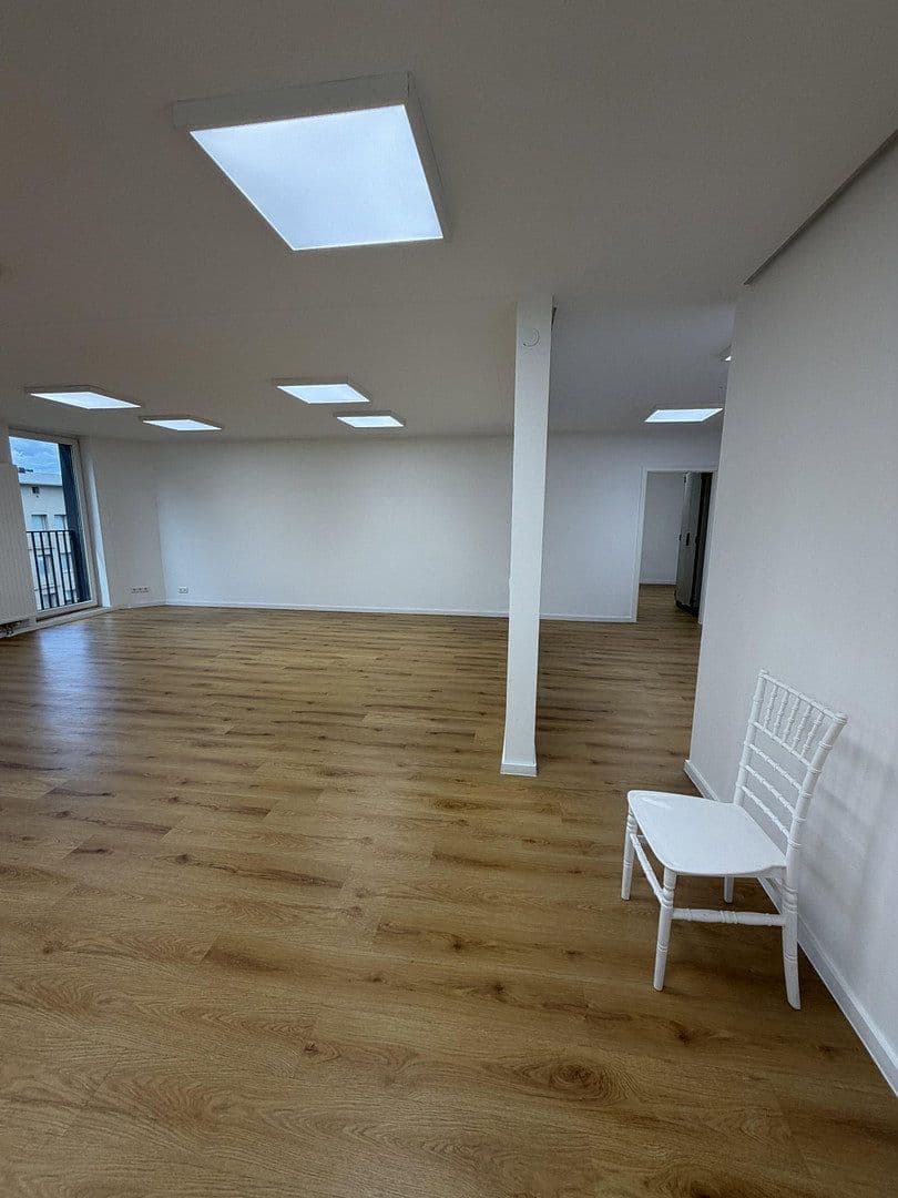 Prenájom kancelárie 98 m², Viktoriastr 45, Bochum, Severné Porýnie - Westfálsko Prenájom kancelárie 98 m², Viktoriastr 45, Bochum, Severné Porýnie - Westfálsko