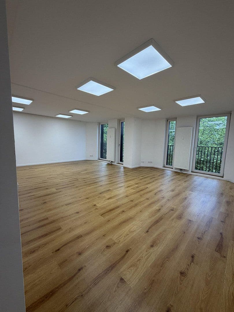 Prenájom kancelárie 98 m², Viktoriastr 45, Bochum, Severné Porýnie - Westfálsko Prenájom kancelárie 98 m², Viktoriastr 45, Bochum, Severné Porýnie - Westfálsko