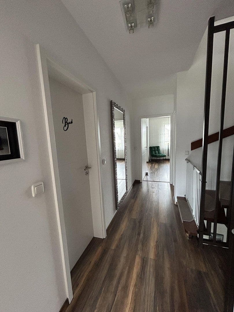 Predaj domu 141 m², pozemek 251 m², Duisburg, Severné Porýnie - Westfálsko Predaj domu 141 m², pozemek 251 m², Duisburg, Severné Porýnie - Westfálsko