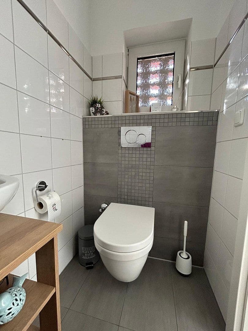 Predaj domu 141 m², pozemek 251 m², Duisburg, Severné Porýnie - Westfálsko Predaj domu 141 m², pozemek 251 m², Duisburg, Severné Porýnie - Westfálsko