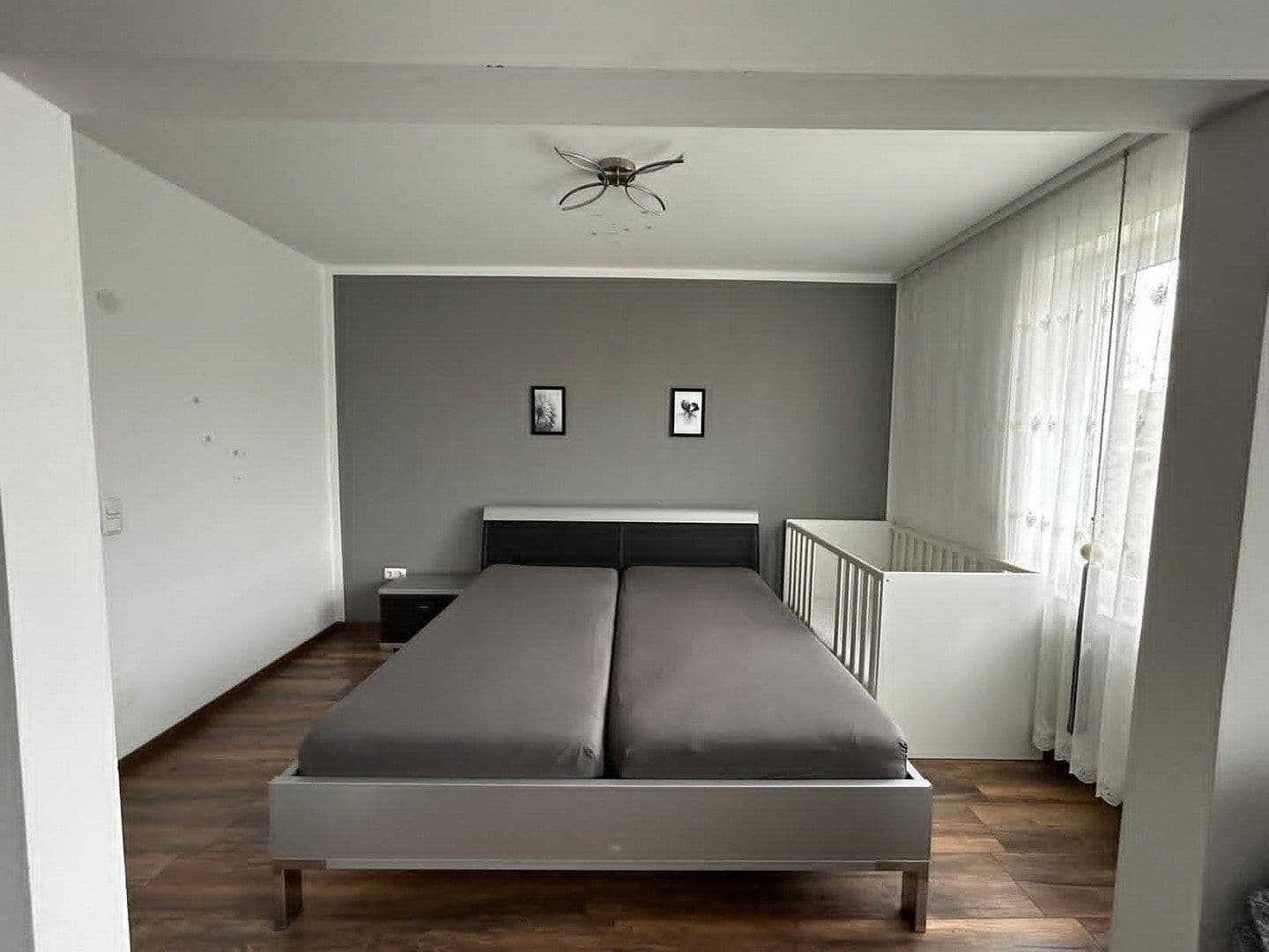 Predaj domu 141 m², pozemek 251 m², Duisburg, Severné Porýnie - Westfálsko Predaj domu 141 m², pozemek 251 m², Duisburg, Severné Porýnie - Westfálsko