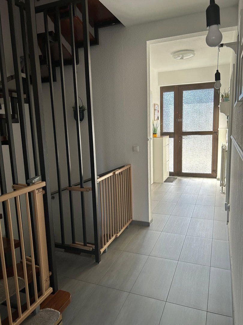 Predaj domu 141 m², pozemek 251 m², Duisburg, Severné Porýnie - Westfálsko Predaj domu 141 m², pozemek 251 m², Duisburg, Severné Porýnie - Westfálsko