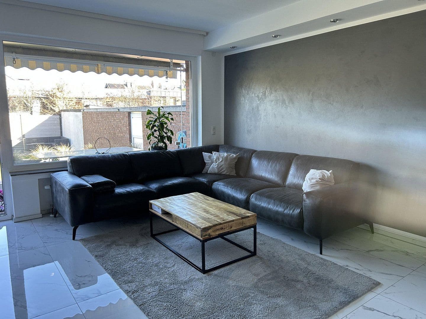 Predaj domu 141 m², pozemek 251 m², Duisburg, Severné Porýnie - Westfálsko Predaj domu 141 m², pozemek 251 m², Duisburg, Severné Porýnie - Westfálsko