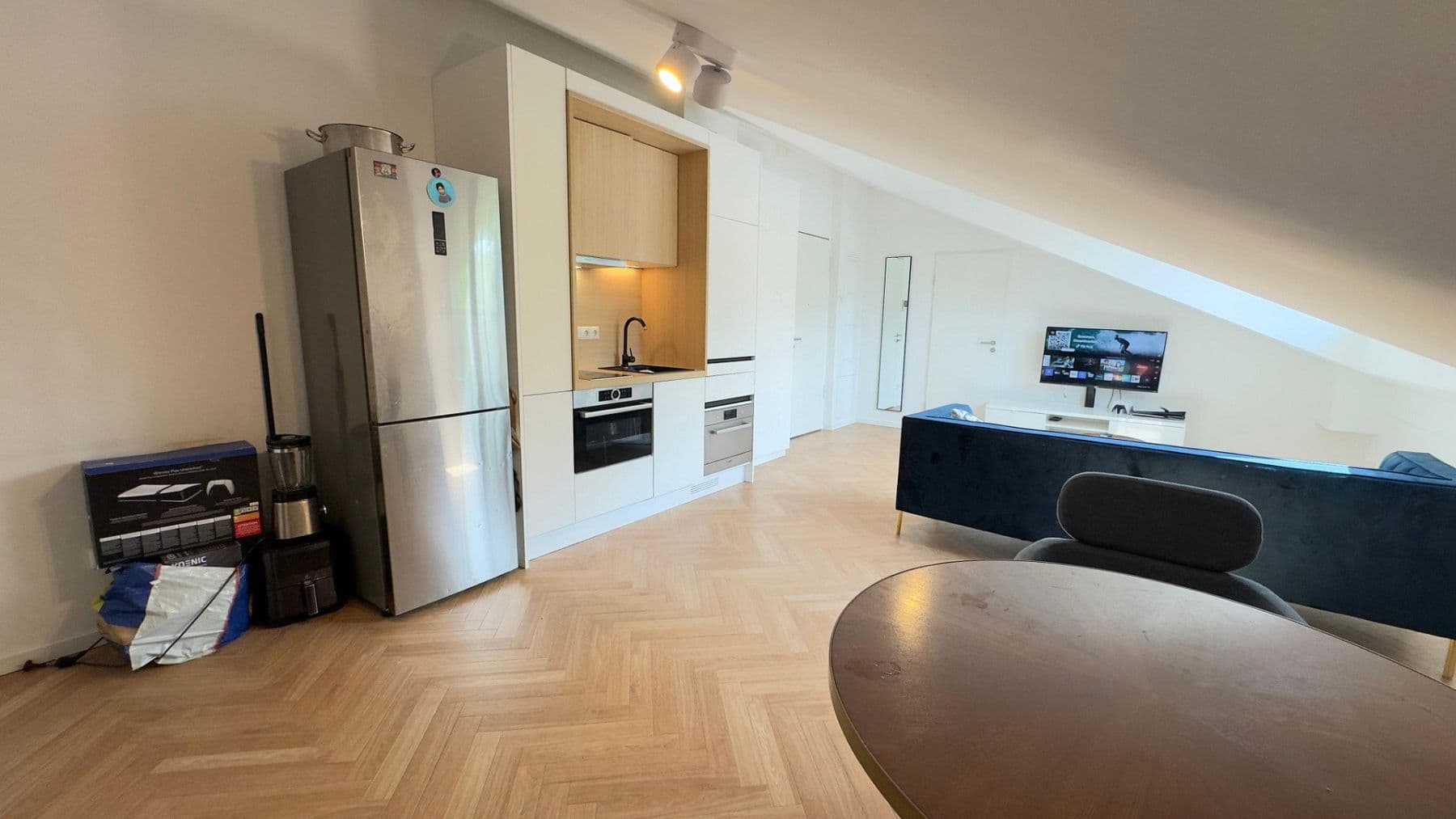 Prenájom bytu 2-izbový 40 m², Stümpflingstraße 5, München, Bavorsko Prenájom bytu 2-izbový 40 m², Stümpflingstraße 5, München, Bavorsko