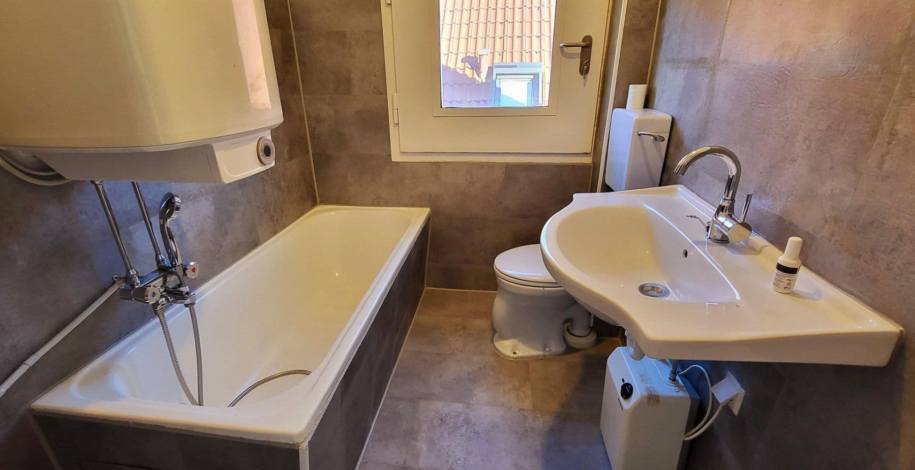 Predaj bytu 3-izbový 56 m², Moltkestr. 9, Eggenstein-Leopoldshafen, Bádensko-Wurttembersko Predaj bytu 3-izbový 56 m², Moltkestr. 9, Eggenstein-Leopoldshafen, Bádensko-Wurttembersko
