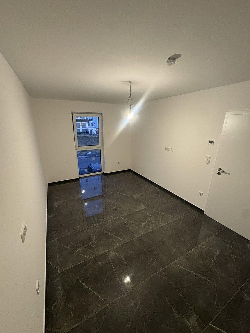 Prenájom bytu 4-izbový 94 m², Sternenstraße 5, Rodenbach, Hesensko Prenájom bytu 4-izbový 94 m², Sternenstraße 5, Rodenbach, Hesensko