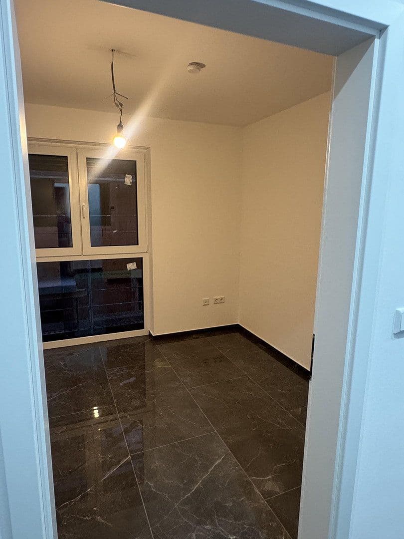 Prenájom bytu 4-izbový 94 m², Sternenstraße 5, Rodenbach, Hesensko Prenájom bytu 4-izbový 94 m², Sternenstraße 5, Rodenbach, Hesensko
