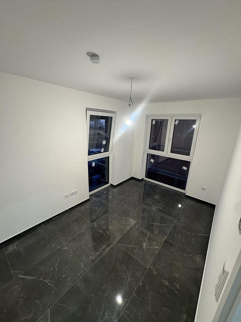 Prenájom bytu 4-izbový 94 m², Sternenstraße 5, Rodenbach, Hesensko Prenájom bytu 4-izbový 94 m², Sternenstraße 5, Rodenbach, Hesensko
