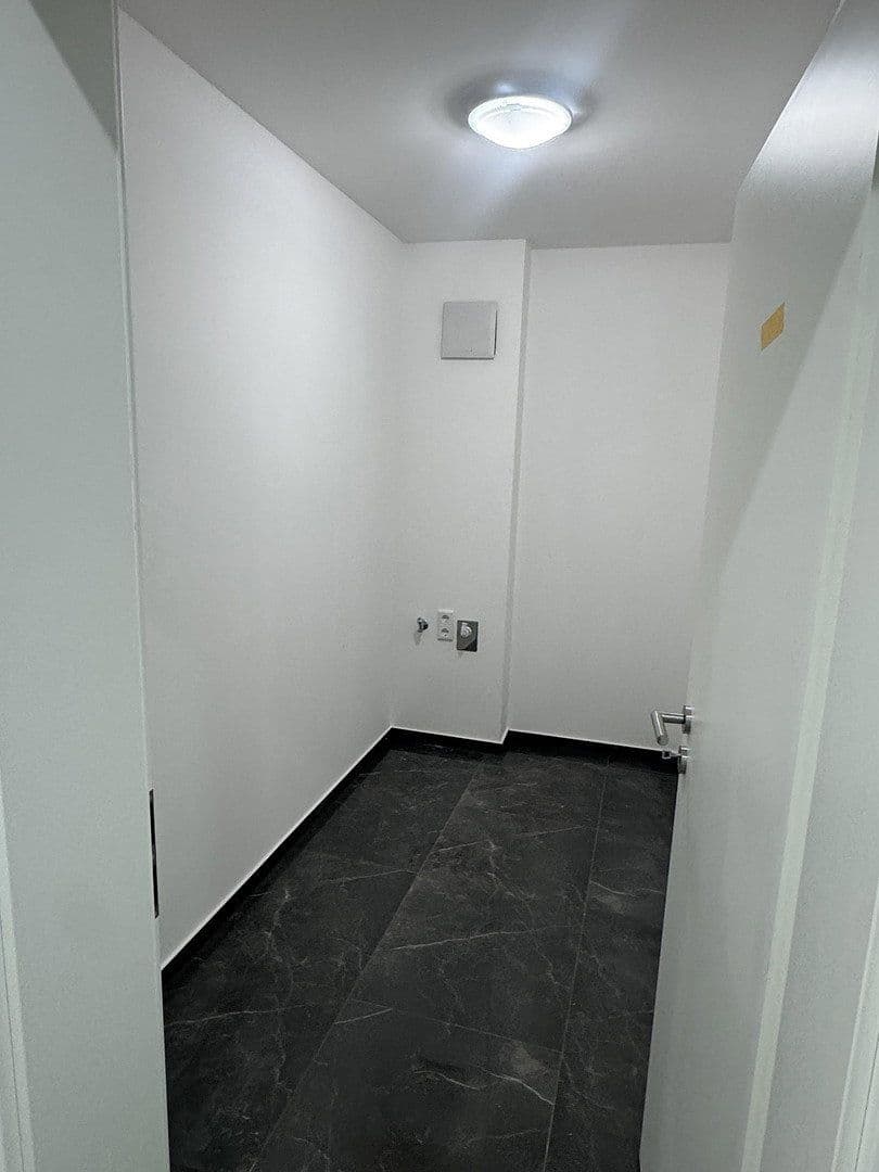 Prenájom bytu 4-izbový 94 m², Sternenstraße 5, Rodenbach, Hesensko Prenájom bytu 4-izbový 94 m², Sternenstraße 5, Rodenbach, Hesensko