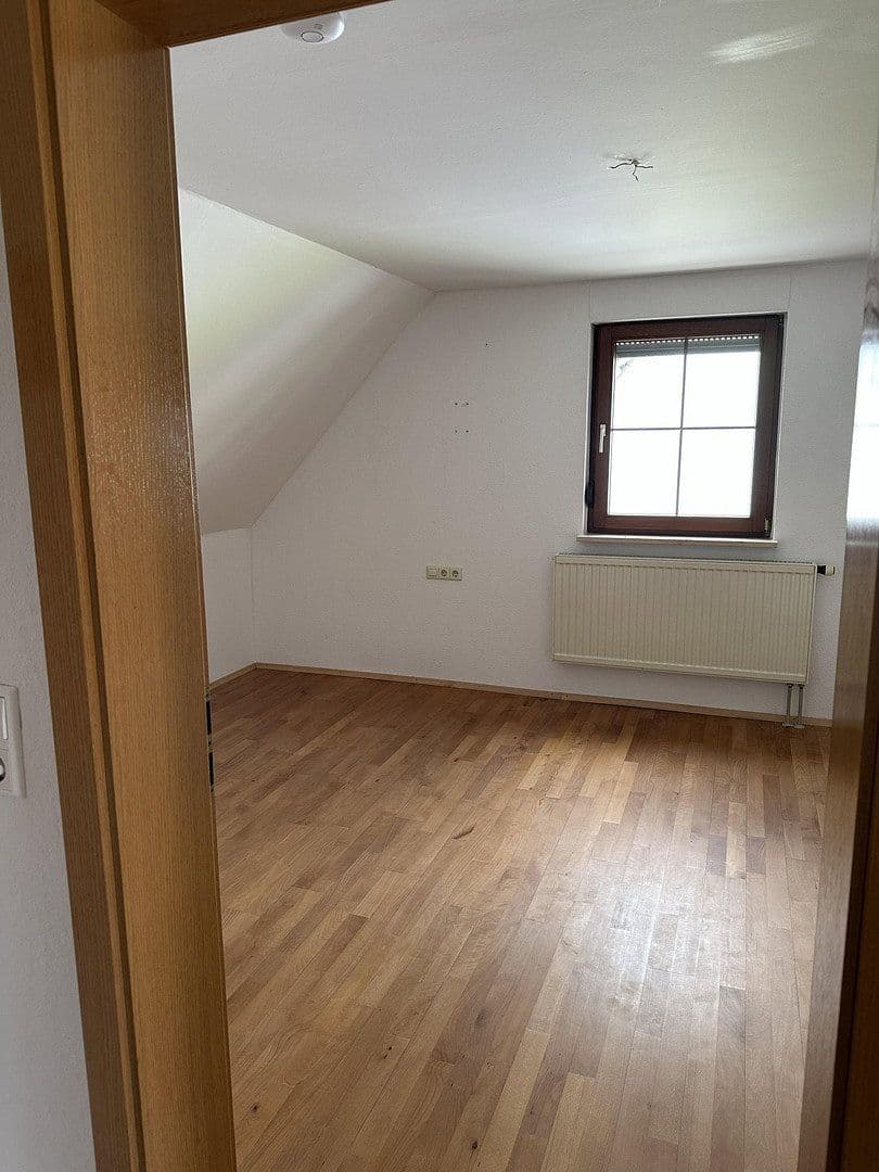 Predaj domu 120 m², pozemek 620 m², Bad Schussenried, Bádensko-Wurttembersko Predaj domu 120 m², pozemek 620 m², Bad Schussenried, Bádensko-Wurttembersko