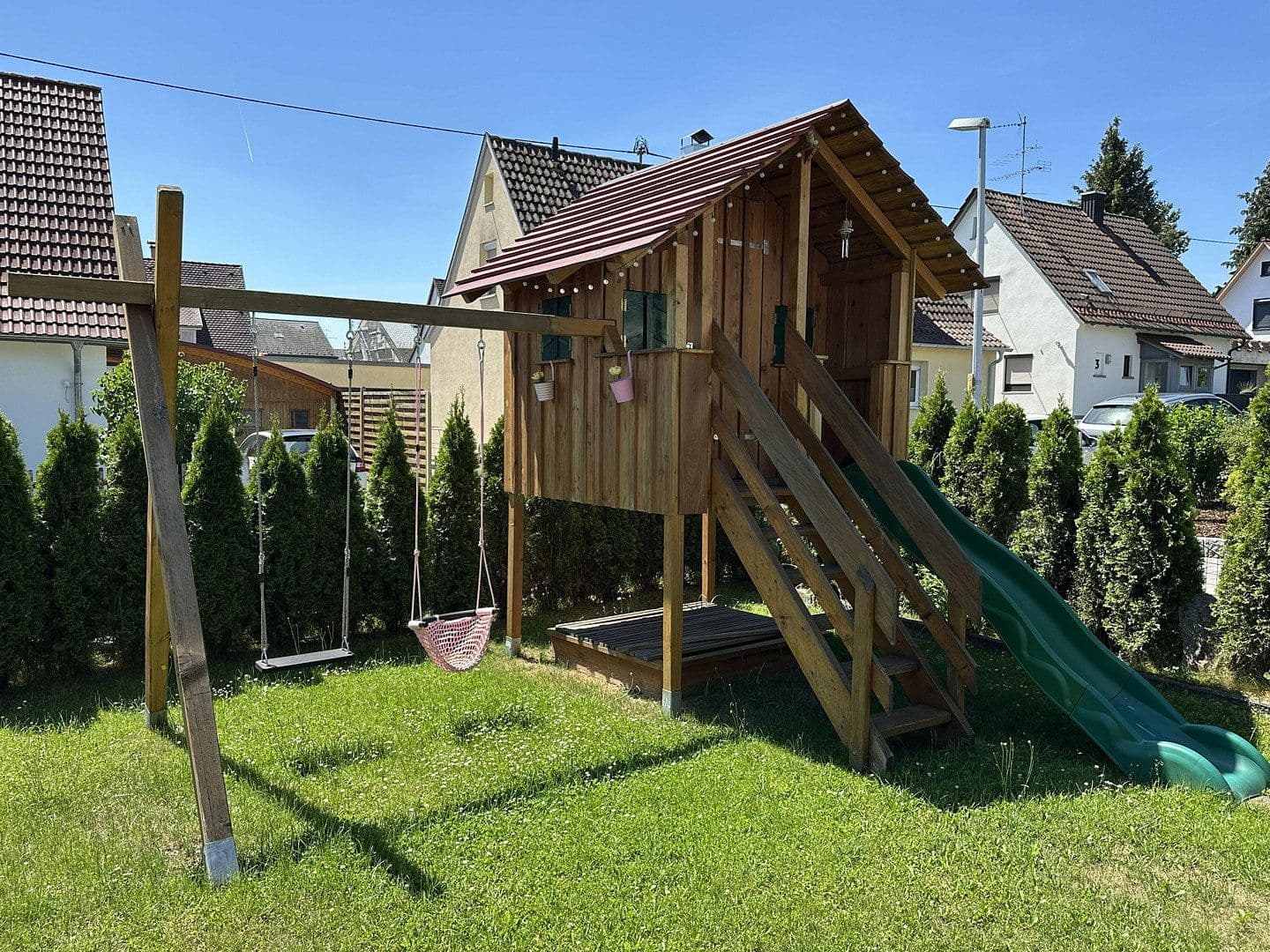 Predaj domu 120 m², pozemek 620 m², Bad Schussenried, Bádensko-Wurttembersko Predaj domu 120 m², pozemek 620 m², Bad Schussenried, Bádensko-Wurttembersko